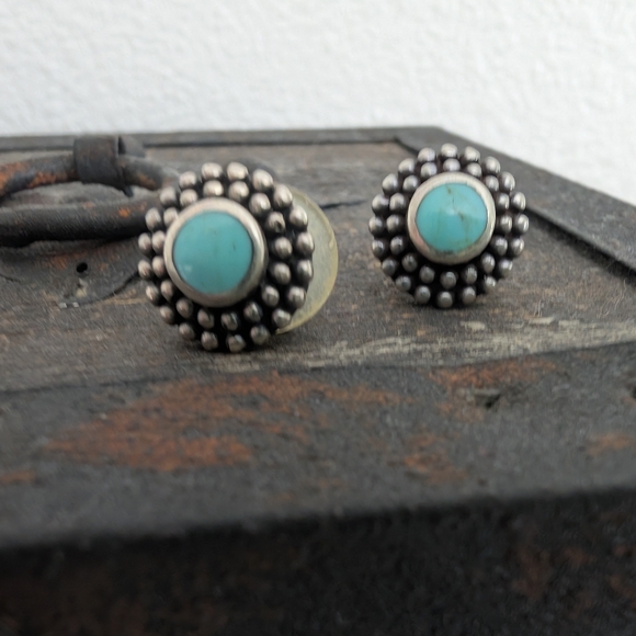 Brighton "Carnival" Blue Turquoise Enamel Necklace, Earrings, Bracelet Set W/Tin - Picture 12 of 15